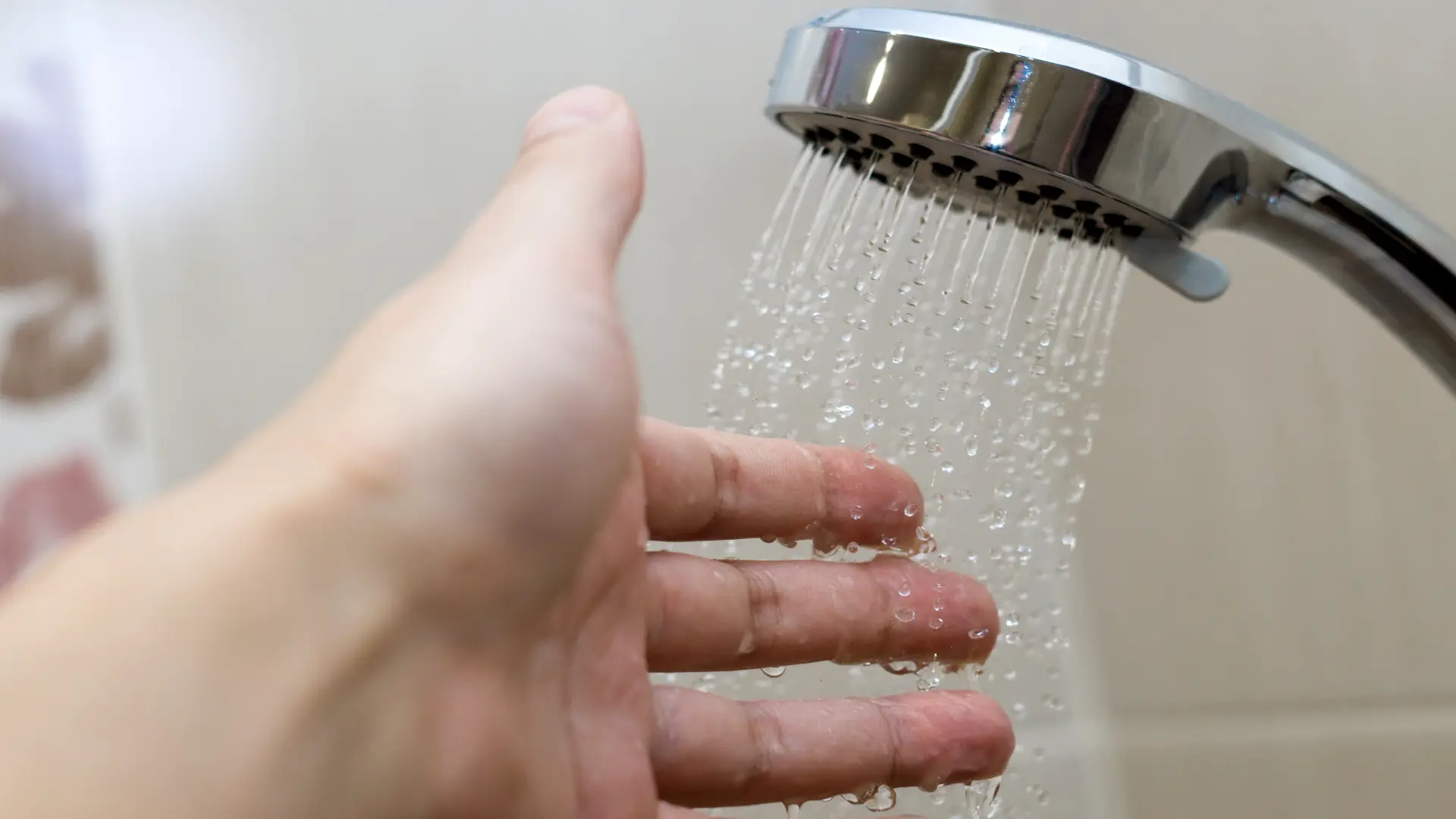 From Flexibility to Elegance: How Hand Shower is Changing the Way We Experience Bathing